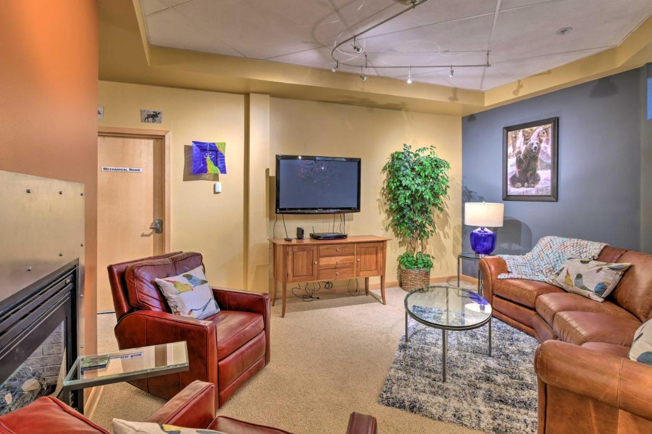 Idyllic Dtwn Anchorage Condo With Fireplace! Экстерьер фото